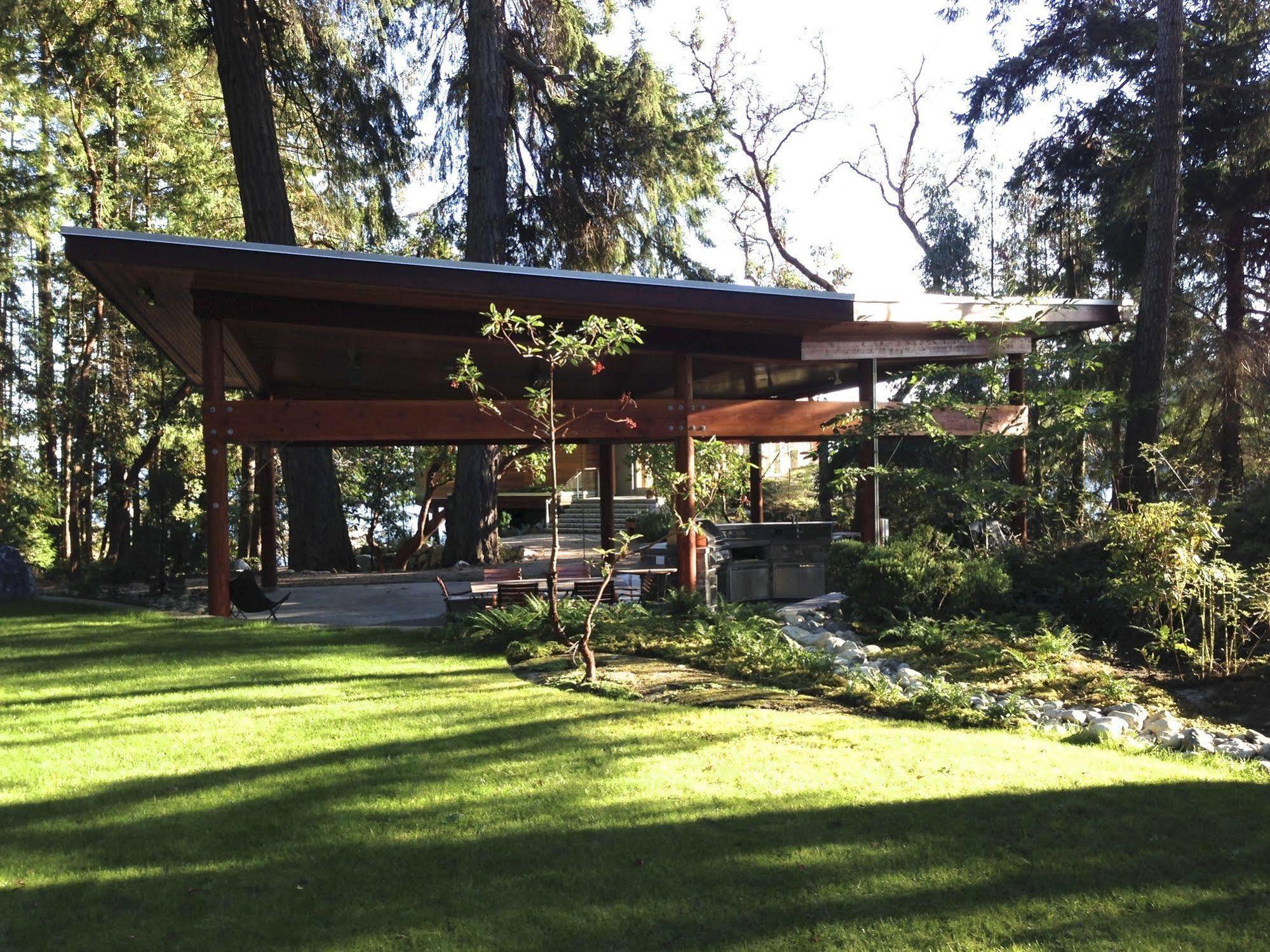 Pointhouse Suites On Sargeant Bay Halfmoon Bay Exteriör bild