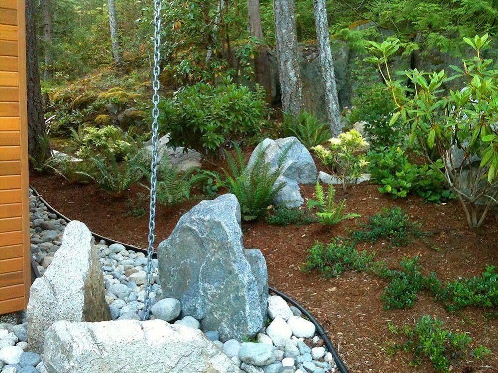 Pointhouse Suites On Sargeant Bay Halfmoon Bay Exteriör bild